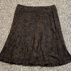 VNTG Ann Taylor Brown and Black Leaf Pattern A-Line Skirt